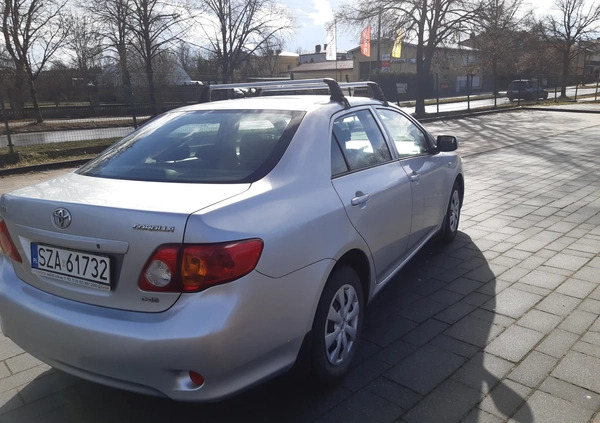 Toyota Corolla cena 17000 przebieg: 215828, rok produkcji 2008 z Zawiercie małe 67